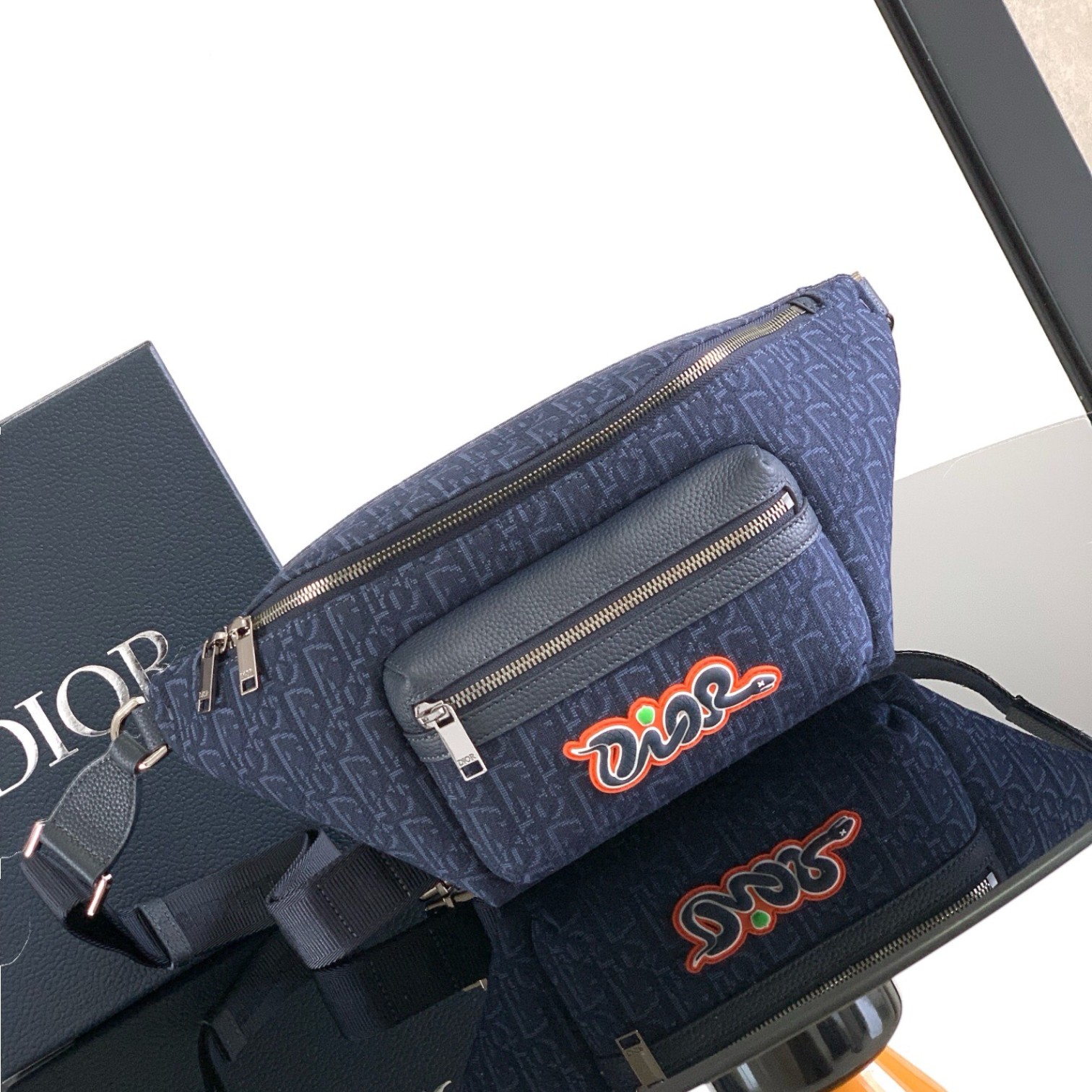  ̴ DIOR AND KAWS 