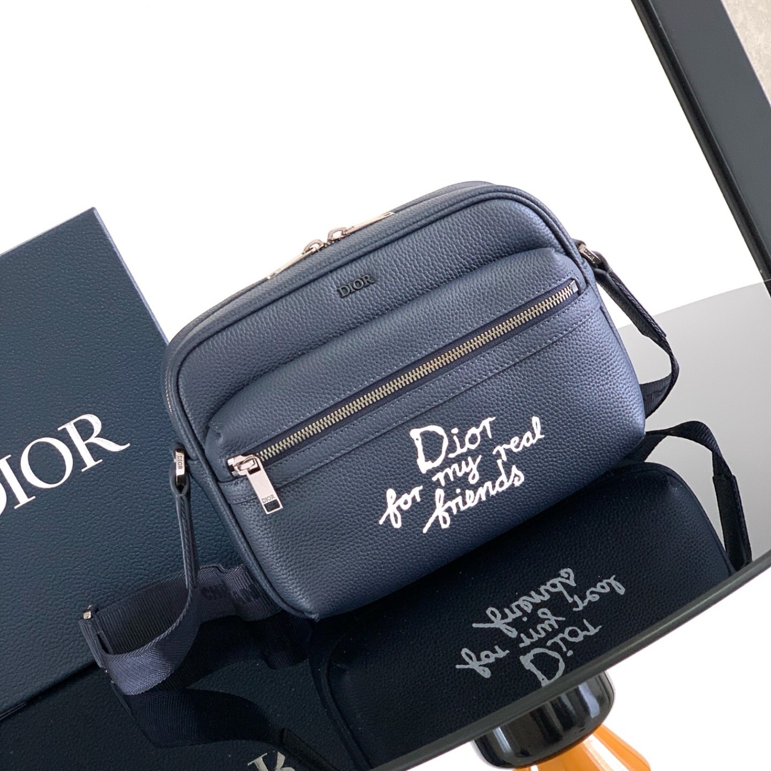  ̴ DIOR AND HYLTON NEL ũν